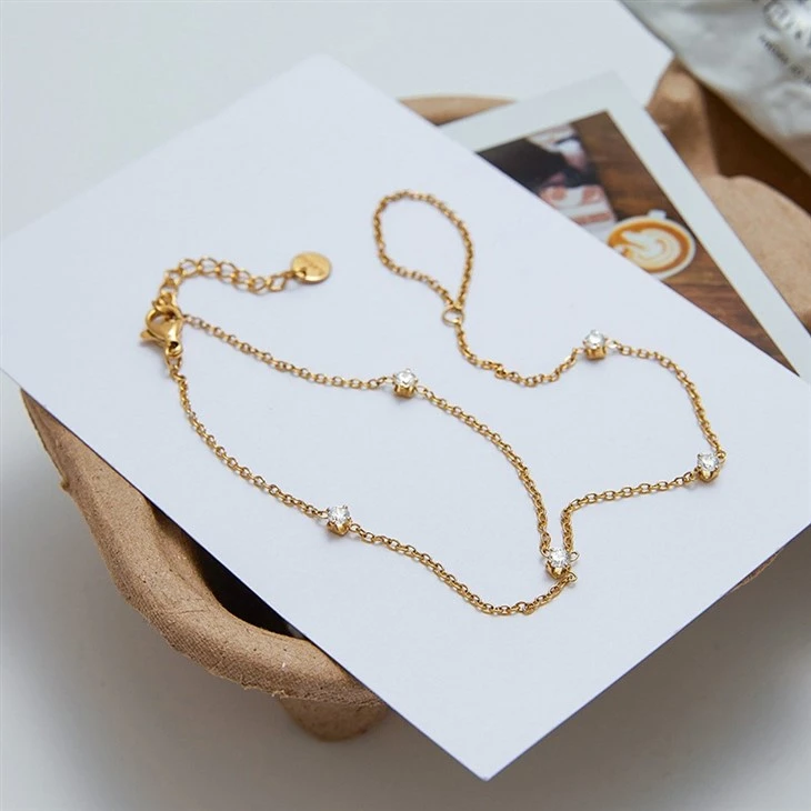 Zircon Linked Finger Bracelet high quality
